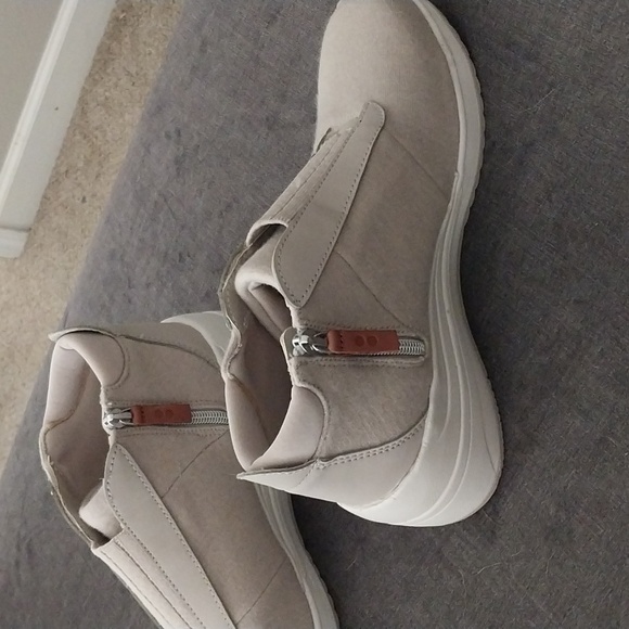 RYKA GWYN SIZE9.5 - Picture 3 of 6